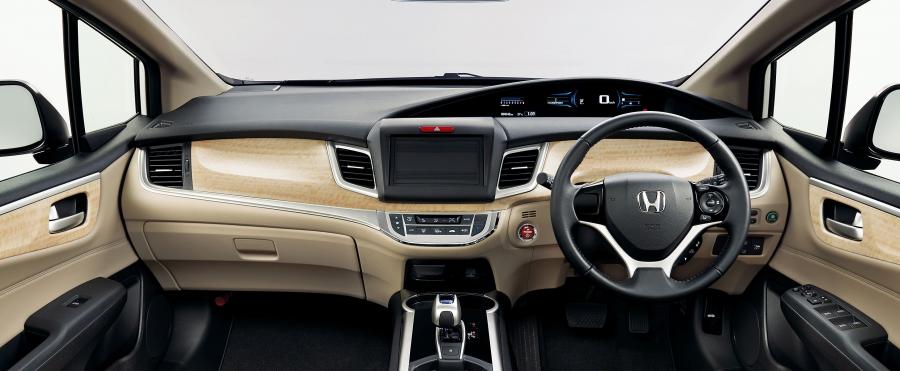  Honda Jade Hybrid 2015 года  (фото 26 из 30)